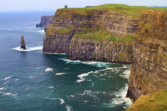 10-Day Ultimate Small-Group Tour of Ireland from Dublin - Aran Islands day: Inis Oírr and a Cliffs of Moher cruise