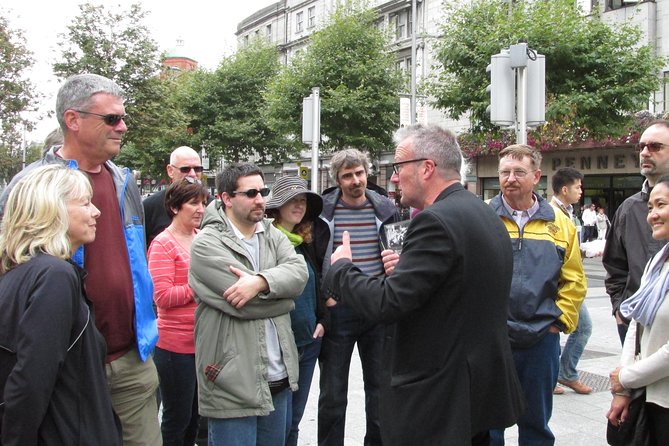 1916 Rebellion Walking Tour - International Bar Start: Lorcan Collins, Early Drinks, and the Famine Setup