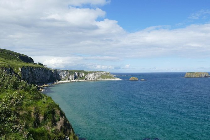 2-Day Northern Ireland Rail Tour: Belfast, Antrim Coast, and Giant's Causeway - Your transportation and pace: rail to Belfast, then a long day on the coast