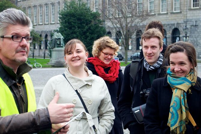 2-Hour Historical Walking Tour from Dublin - Bank of Ireland, Protestant Ascendancy, and reading buildings like clues