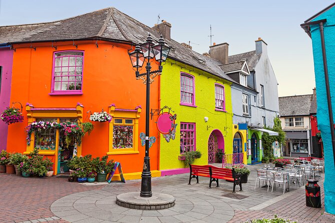 5 Day Ireland's South−East Including Admission from Dublin - Day 1 from Dublin to Cashel, then coastal Kinsale