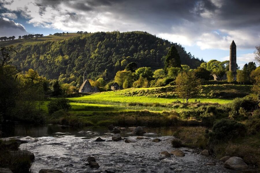 6-Day Tour of Southern Ireland from Dublin - Day 1 start: Dublin to Glendalough and why the first stop sets the tone