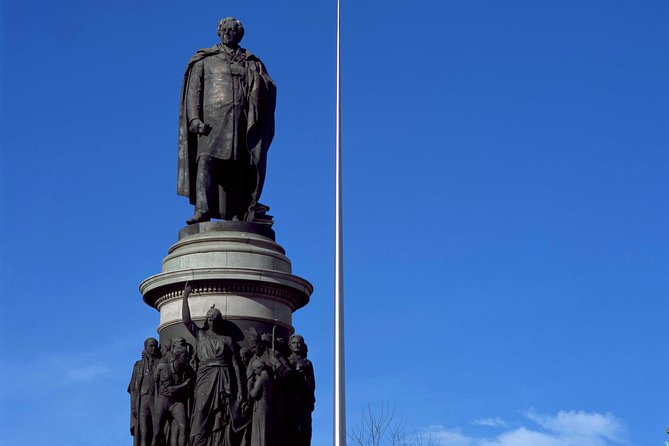 90 Minute Dublin Walking tour and Sightseeing tips - Temple Bar at Meeting House Square: advice you can use