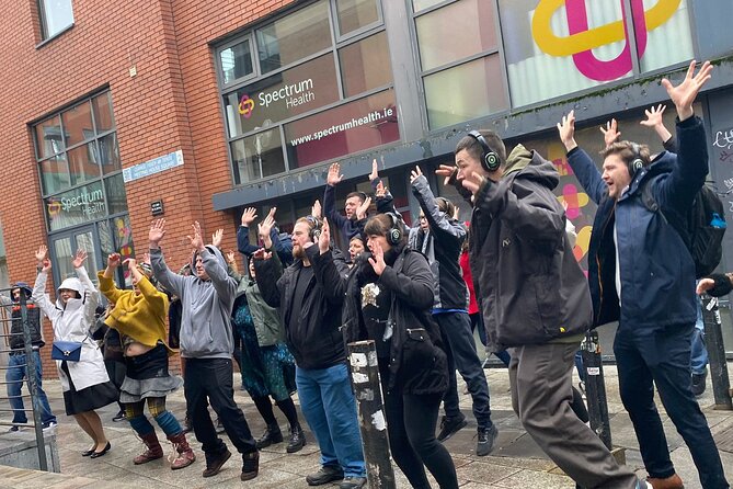 A Silent Disco Walking Tour - Your Temple Bar Start Point, What It Feels Like in the First 10 Minutes