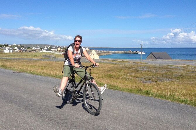 Aran Islands Bike Tour with Tea & Scones - Day Trip to Inisheer from Doolin - Lunch at the cafe: walk in, sit down, and try the scones