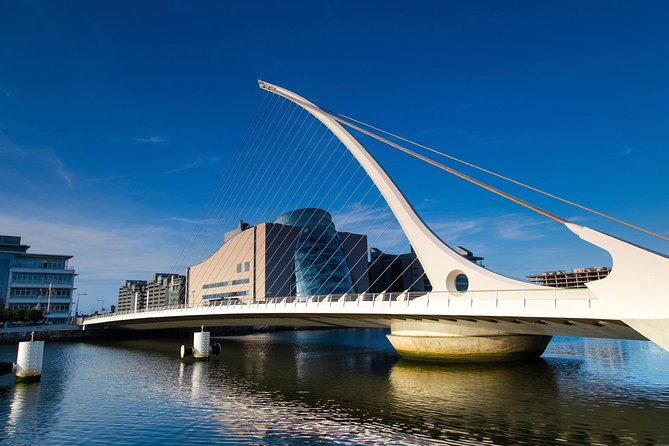Arrival Transfer: Dublin Airport DUB to Dublin in Business Car - The 25-minute ride: what it means for your first hours in Dublin