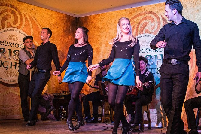 Belvedere Irish Night Show, Dance and Traditional 3-Course Dinner - The Belvedere Bar setup, why every table feels close