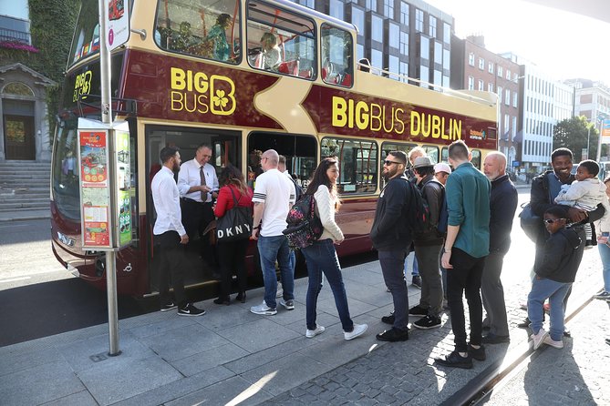 Big Bus Dublin Hop-on, Hop-off Sightseeing Tour with Live Guide - Timing, Wait Times, and the App That Helps You Stay Sane