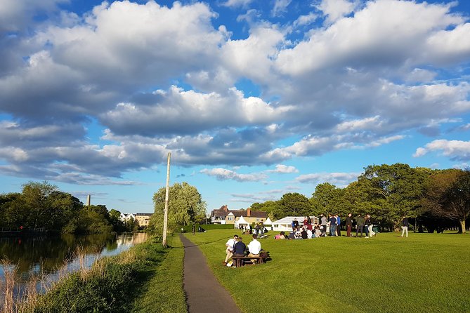 Bike Tour Along The Historic Waterways Of Dublin - John Kavanagh The Gravediggers: lunch with a story