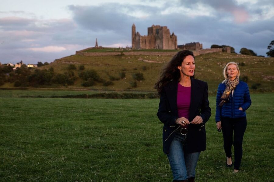 Blarney Castle Full-Day Tour from Dublin - Witch’s Cave and Castle Gardens: What to Look For