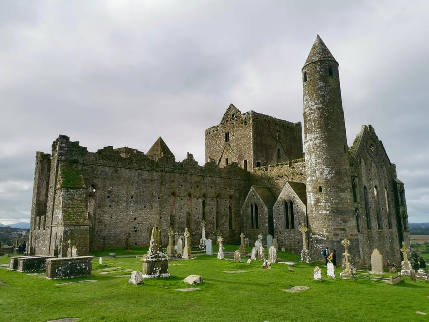 Blarney Castle: Private Guided Day Tour from Dublin - Private Mercedes V class timing from Dublin (and how to plan your day)