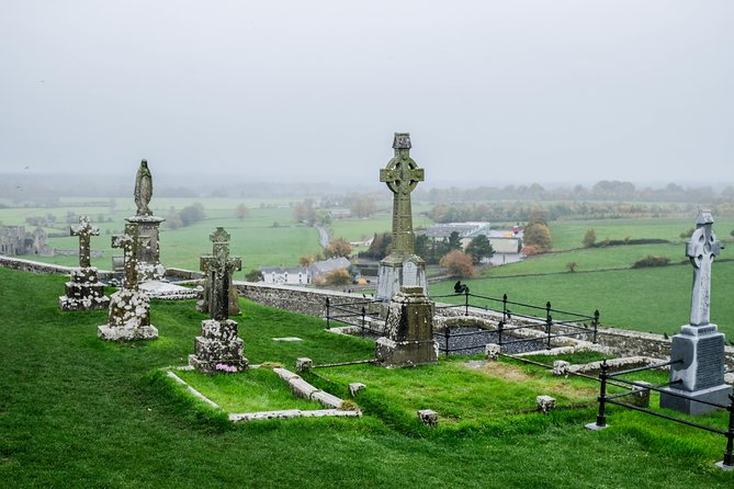 Blarney, Rock of Cashel & Cahir Castles Day Tour From Dublin - The long Dublin morning that sets the whole day up