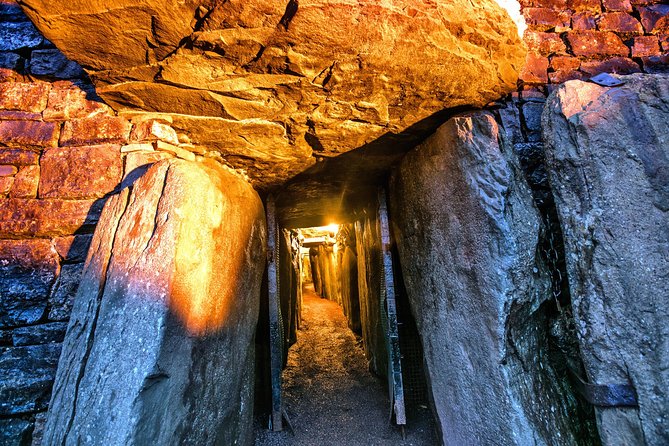 Boyne Valley, Meath - Private Shore Excursion - Newgrange passage tomb, 19 metres into the day that aligns with the sun