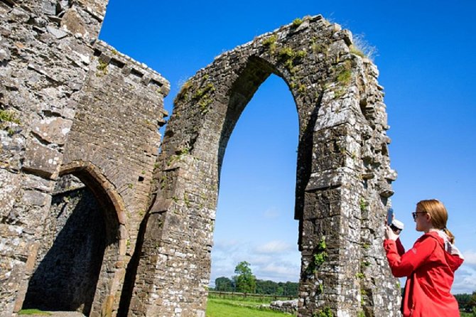 Celtic Boyne Valley & Ancient Sites Day Tour From Dublin - Hill of Tara: coronation legends, An Forradh, and views worth the early wake-up