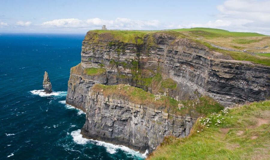 Cliffs of Moher and More: Full-Day Tour from Cork - Bus comfort, Wi-Fi perks, and what your guide style can feel like