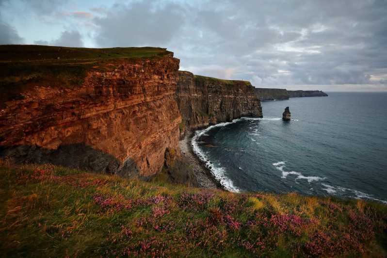 Cliffs of Moher: Private Luxury tour from Dublin - Entering the Cliffs of Moher: what the timing gives you