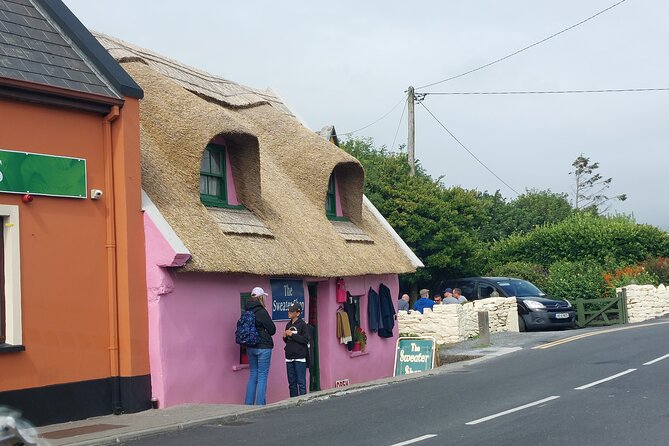Cliffs of Moher & Sheepdog Demonstrations from Galway - Doolin for lunch and music: the calm before the cliffs