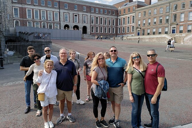 Complete tour of Dublin in Italian - Dublin Castle and Victoria Gardens: Vikings and Normans as a living thread