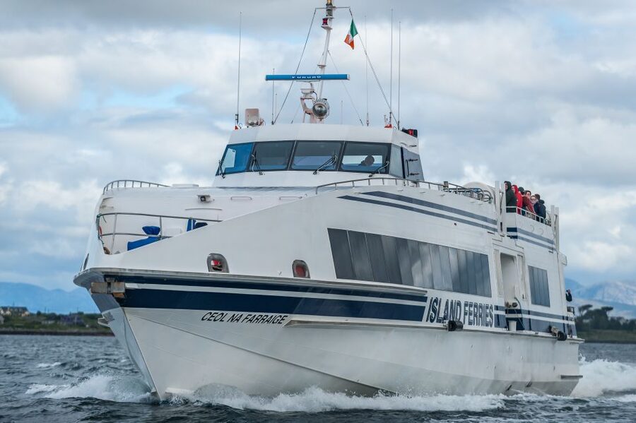 Connemara/Galway: Inis Meáin Return Ferry Transfer - Self-Guided Exploring vs. Paying the Driver for a Minibus