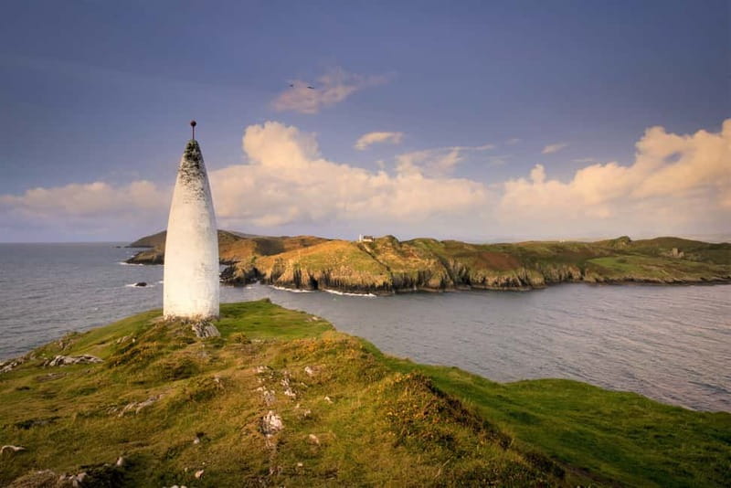 Cork: Fastnet Rock Lighthouse and Cape Clear Island Tour - Walking trails and lookout time, plus how to catch the lighthouse in the distance