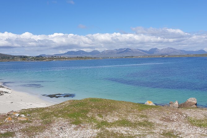 Deserted Island Private Landing Tour - The Roundstone Bay boat ride: scenery and wildlife on the way