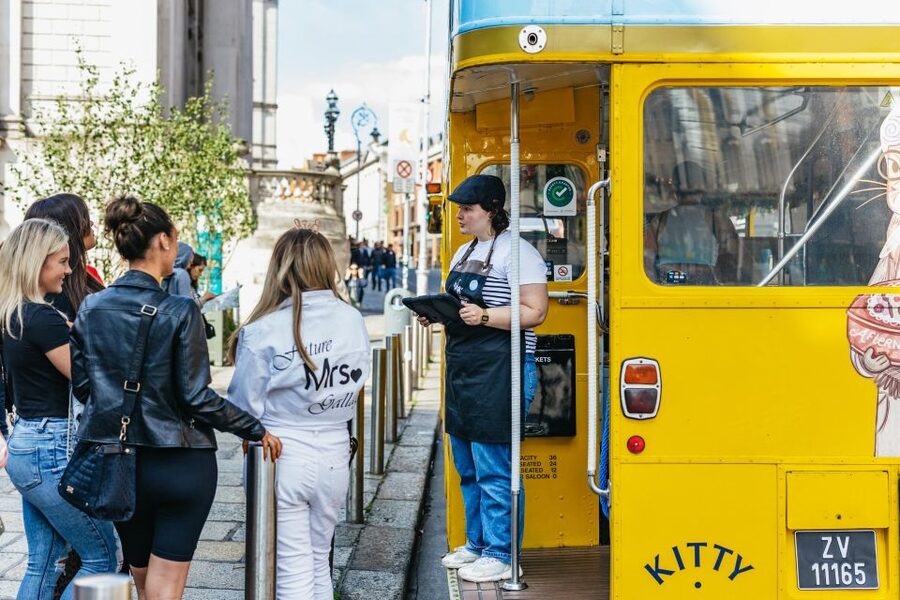 Dublin: Afternoon Tea Vintage Bus Tour - Key Moments Worth Prioritizing