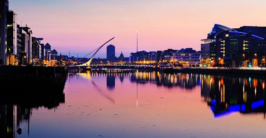 Dublin: Big Bus Panoramic Night Tour with Live Guide - The Big Picture Route: Why This Stops-By-Drive Style Helps