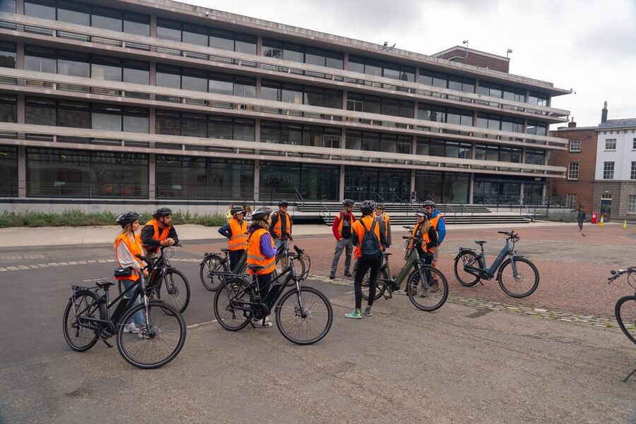 Dublin: Bike & E-Bike Tour with a Local Guide - Getting rolling at Drury Street, then learning the bike fast