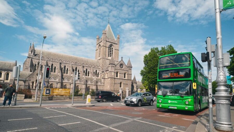 Dublin: Cruise Excursion Hop-On Hop-Off Tour & Rail Ticket - Core Dublin sights, all within your bus loop