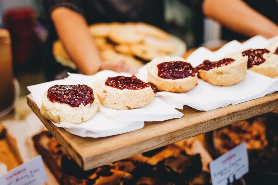 Dublin: Delicious Walking Food Tour - Walking both sides of the Liffey: the Dublin you actually want