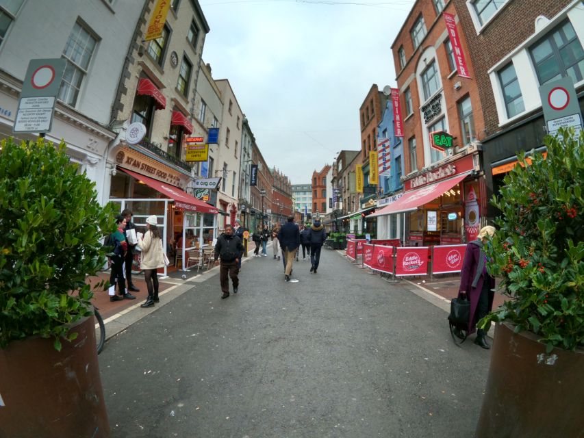 Dublin: Dublin City Highlights Private Guided Walking Tour - How the Guide Keeps It Private and Adaptable
