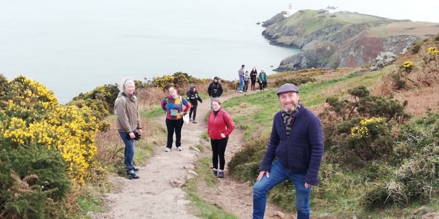 Dublin: Dublin Coastal Hike and Pints & Puppies - History Stops You Can Actually Picture: Castle and St. Mary’s Abbey