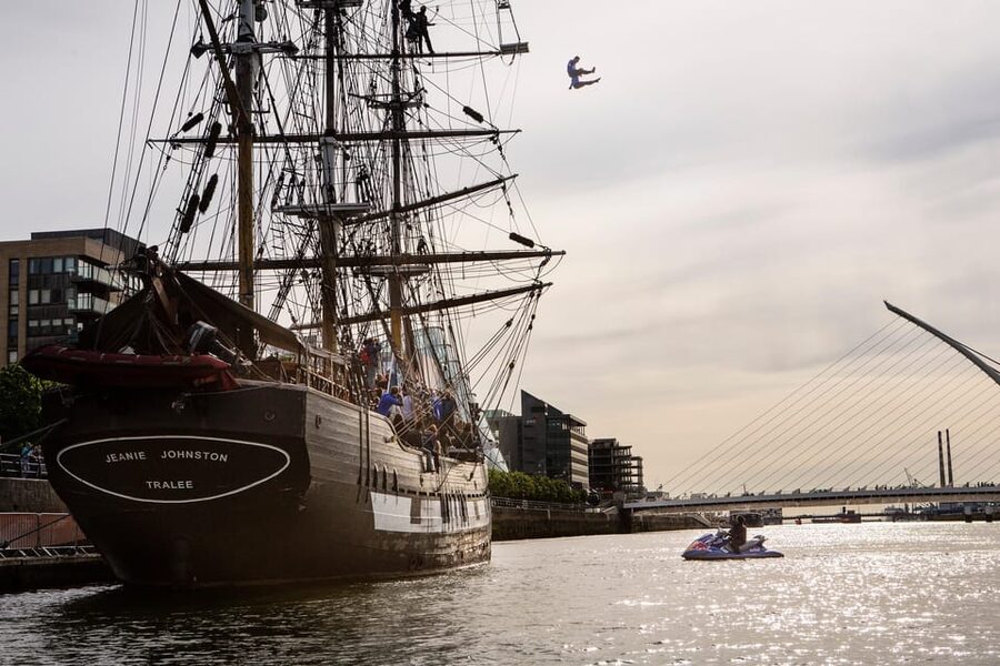 Dublin: EPIC Museum and Jeanie Johnston Entry Ticket - Jeanie Johnston: a guided tall ship tour that makes the famine personal