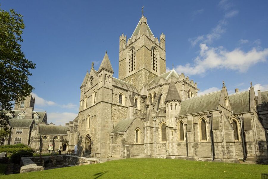 Dublin Explorer Pass: Save up to 50% on 3 to 7 Attractions - Big Bus hop-on hop-off, the simple way to connect everything