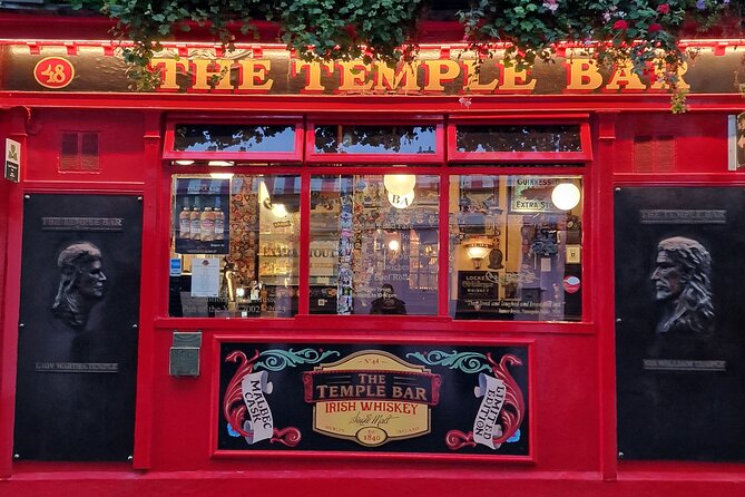 Dublin Express Private Guided Walking Tour - College Green: the plaza that ties politics to everyday Dublin