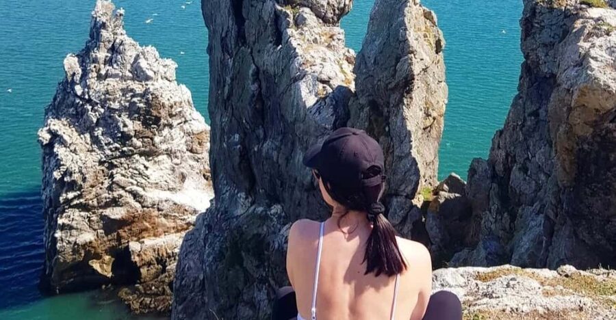 Dublin: Ferry from Howth to Ireland's Eye island - Walking your own route and finding the Martello tower