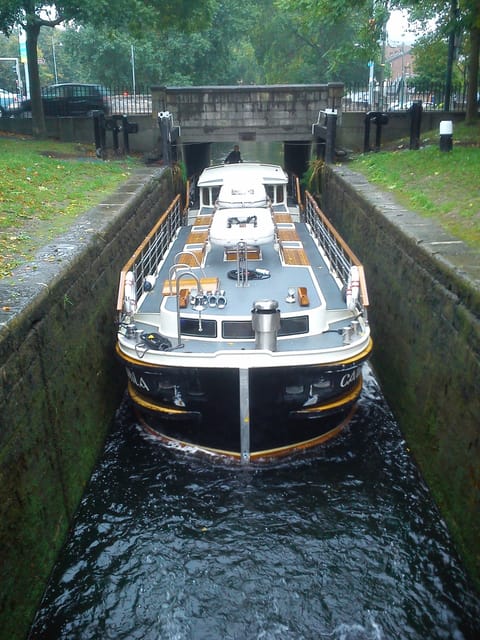 Dublin: Grand Canal Cruise with Dinner - Should You Book It?