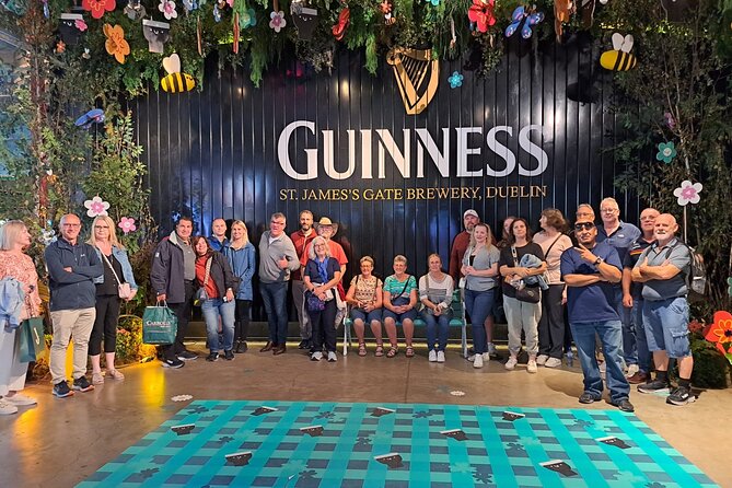Dublin Guinness Storehouse, Molly Malone Statue and Book of Kells - Molly Malone statue: the song legend made into a street icon