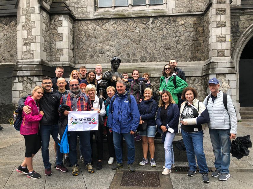 Dublin Highlights: 2.45-Hour Walking Tour in Italian - Key points that make this Dublin walk worth your time