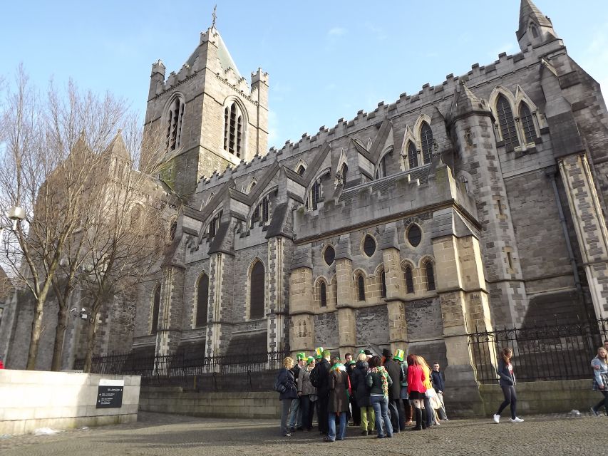 Dublin: Highlights and Hidden Corners Walking Tour - Dublin on foot: why this tour works so well as a first day