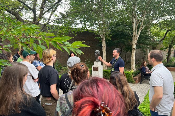 Dublin Highlights and Hidden Gems Guided Walking Tour - A two-hour walk that actually helps you navigate Dublin