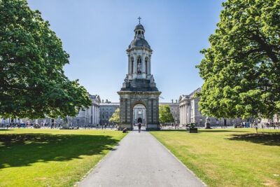 Dublin Historical Centre Food Tour with 8 Food Tastings & Drinks
