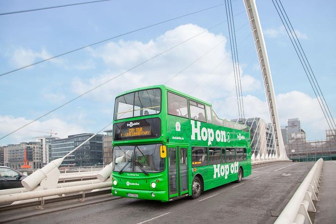 Dublin Hop-on Hop-off Bus Tour - Live Tour auf Deutsch - German live guiding plus hop-on hop-off freedom in Dublin