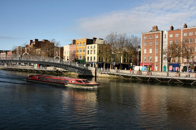 Dublin Hop-on Hop-off Bus Tour - Live Tour auf Deutsch - Where the tour starts, and how the loop helps your day