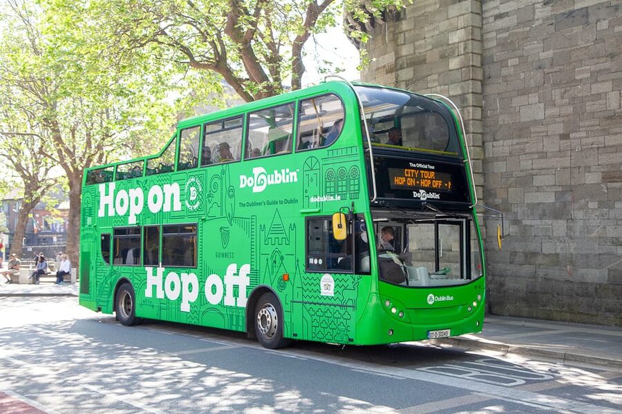 Dublin: Hop-on Hop-off Tour with Live German Commentary - What the ride feels like, plus the audio and live-guide checks