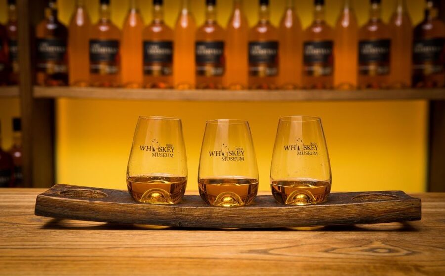 Dublin: Irish Whiskey Museum Blending Tour with Tastings - Timing and the 1.5-hour rhythm (45-minute tour, then tasting and blending)