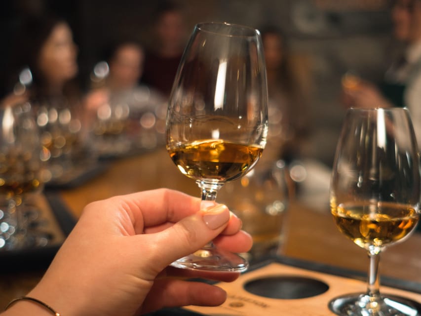 Dublin: Jameson Distillery Secret Whiskey Tasting Experience - What you actually taste, and how to nose whiskey for real
