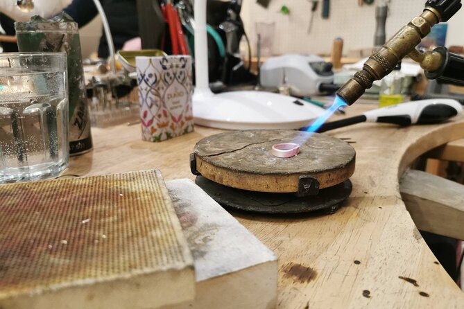 Dublin Jewellery Forge a Hammered Silver Ring: Drury Street - Finding Silver Works on Drury Street (and What to Watch For)