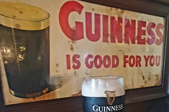 Dublin Mountain Pub Tour ( small group Pub Crawl max 15 people) - Drinks, music, and food: how to pace the night like a local