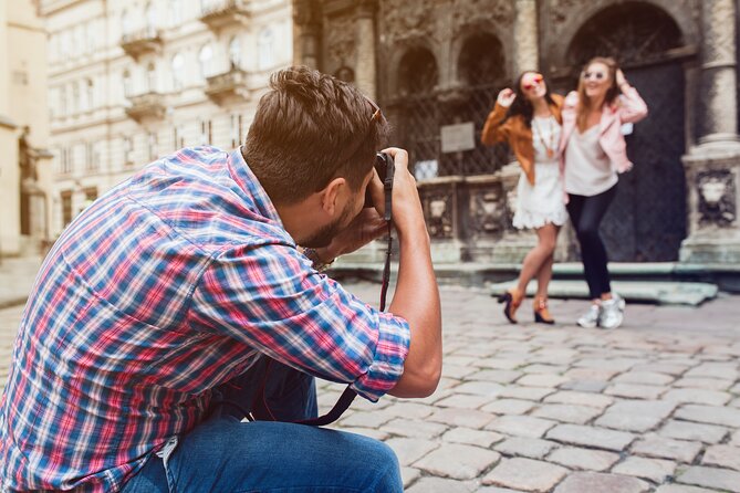 Dublin: Personal Photographer- Travel Photography Experience - How the Photographer Helps You Pose Without Feeling Silly